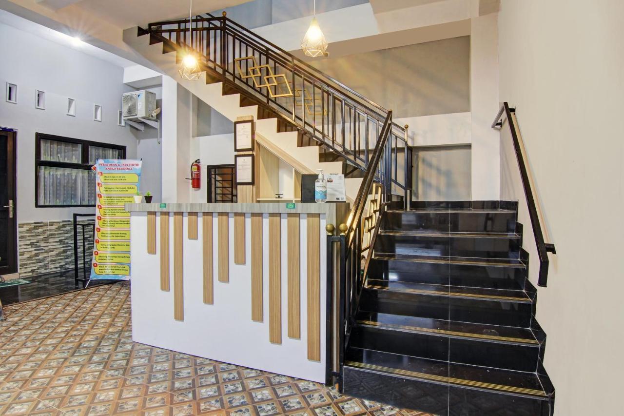 Oyo 90704 Nabila Residence Syariah Padang  Extérieur photo