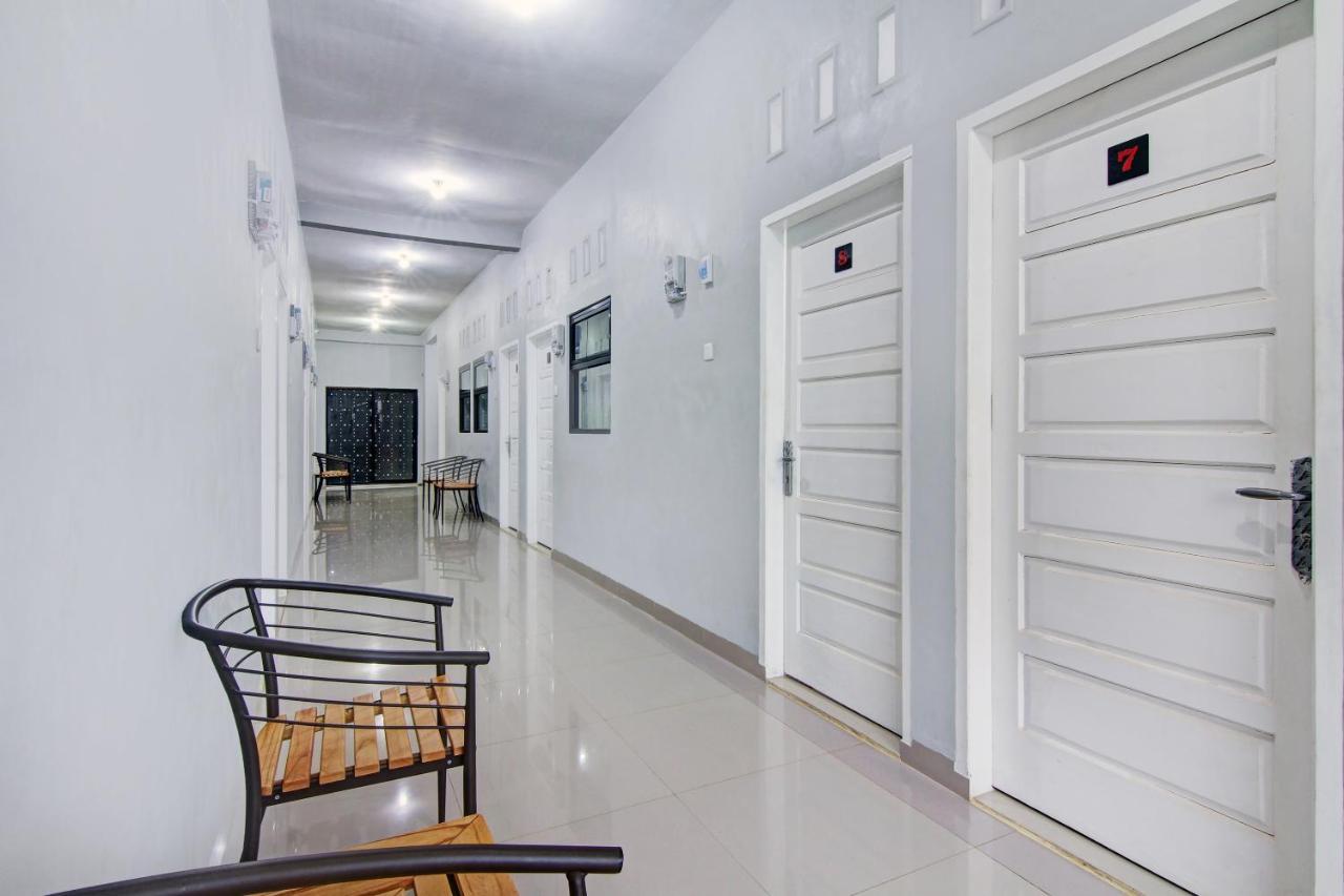Oyo 90704 Nabila Residence Syariah Padang  Extérieur photo