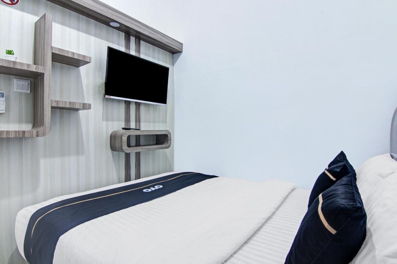 Oyo 90704 Nabila Residence Syariah Padang  Extérieur photo